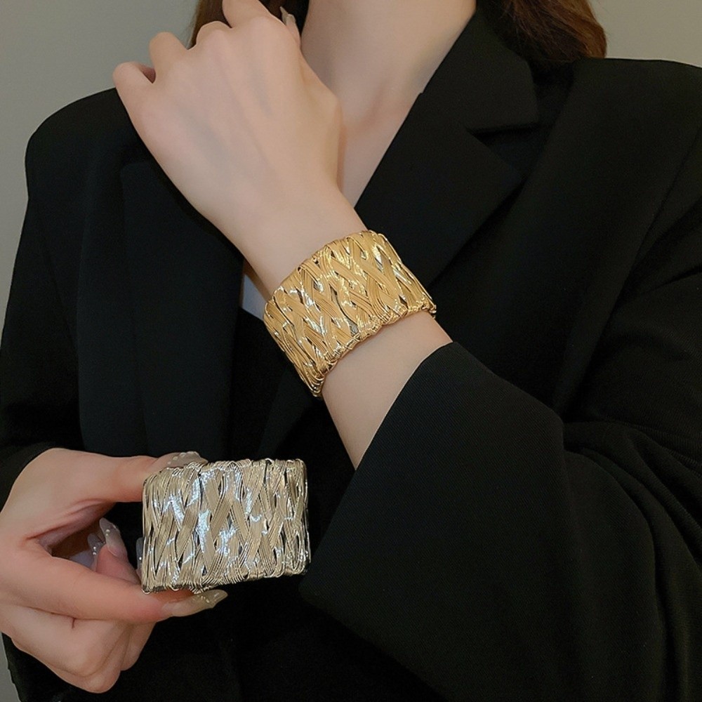 Oyuk Alaşımlı Geniş Açıklıklı  - Women Accessories Drawing incelemesi ve fiyatı